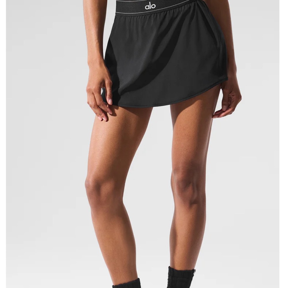 Alo yoga black match point skirt size small